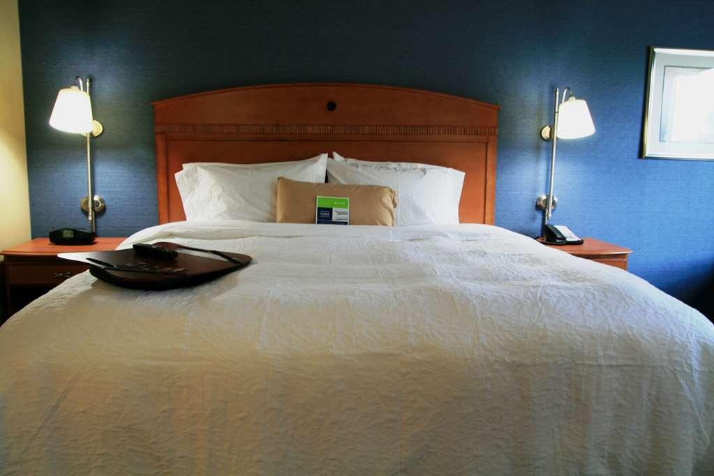 Hampton Inn New York - Laguardia Airport Δωμάτιο φωτογραφία