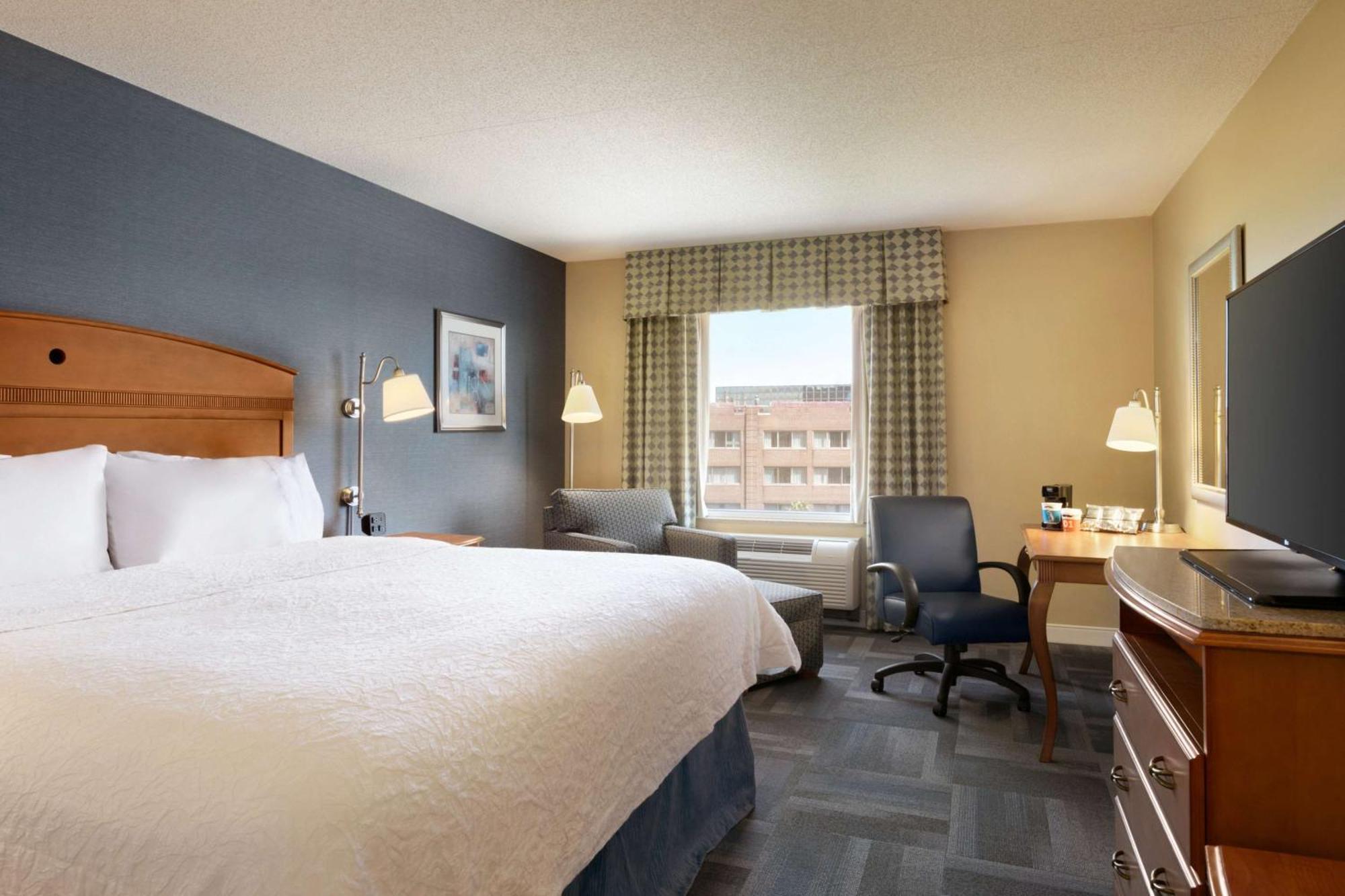 Hampton Inn New York - Laguardia Airport Εξωτερικό φωτογραφία