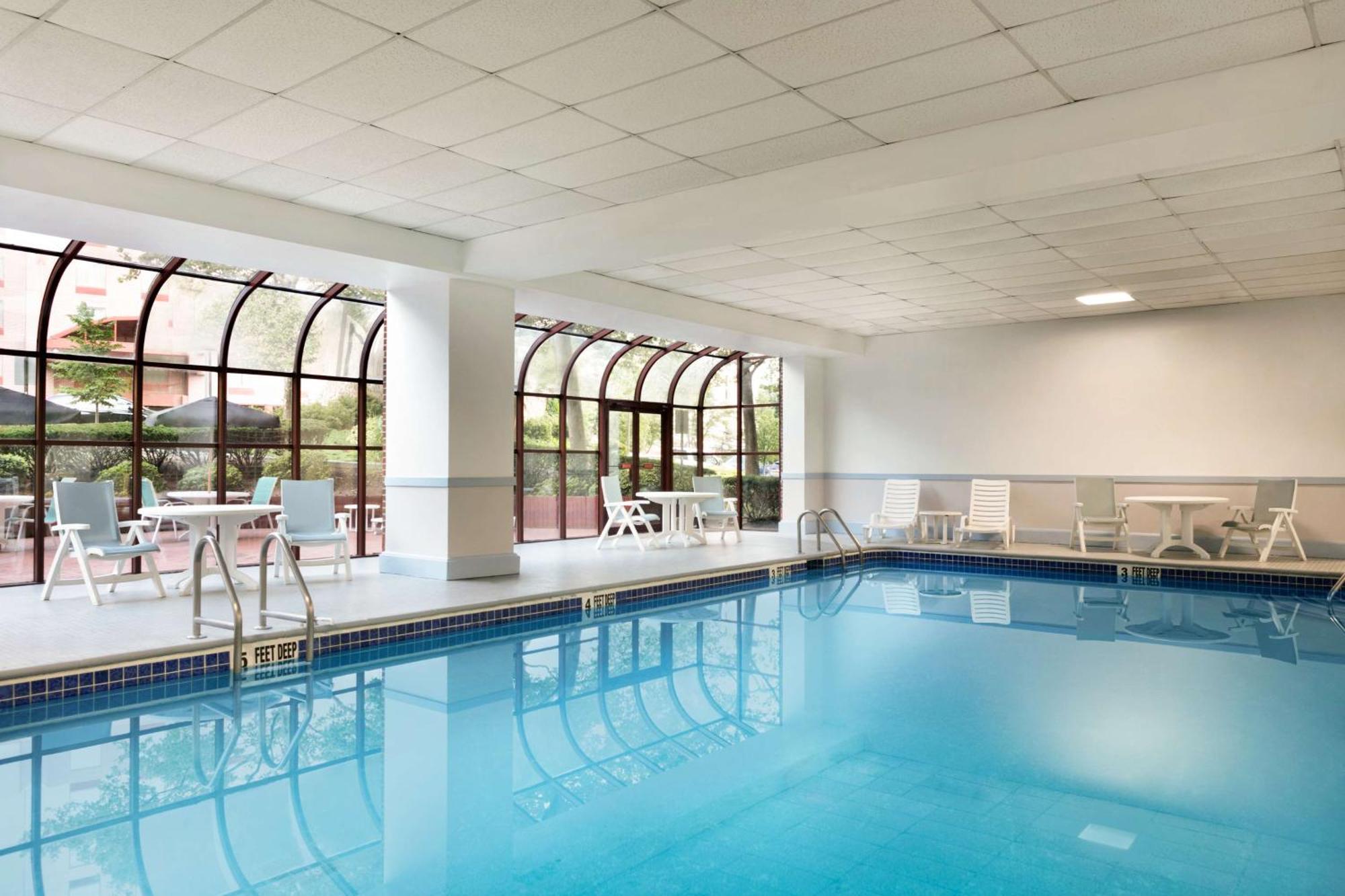 Hampton Inn New York - Laguardia Airport Εξωτερικό φωτογραφία