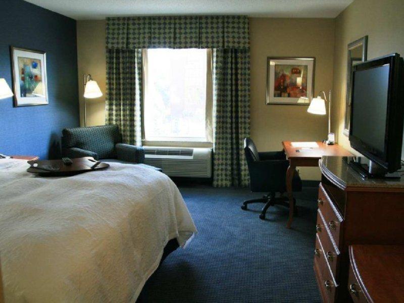 Hampton Inn New York - Laguardia Airport Εξωτερικό φωτογραφία