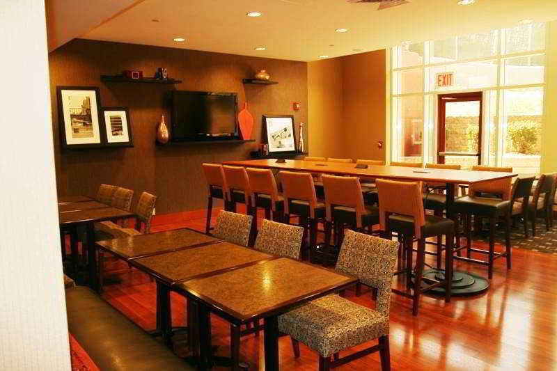 Hampton Inn New York - Laguardia Airport Εξωτερικό φωτογραφία