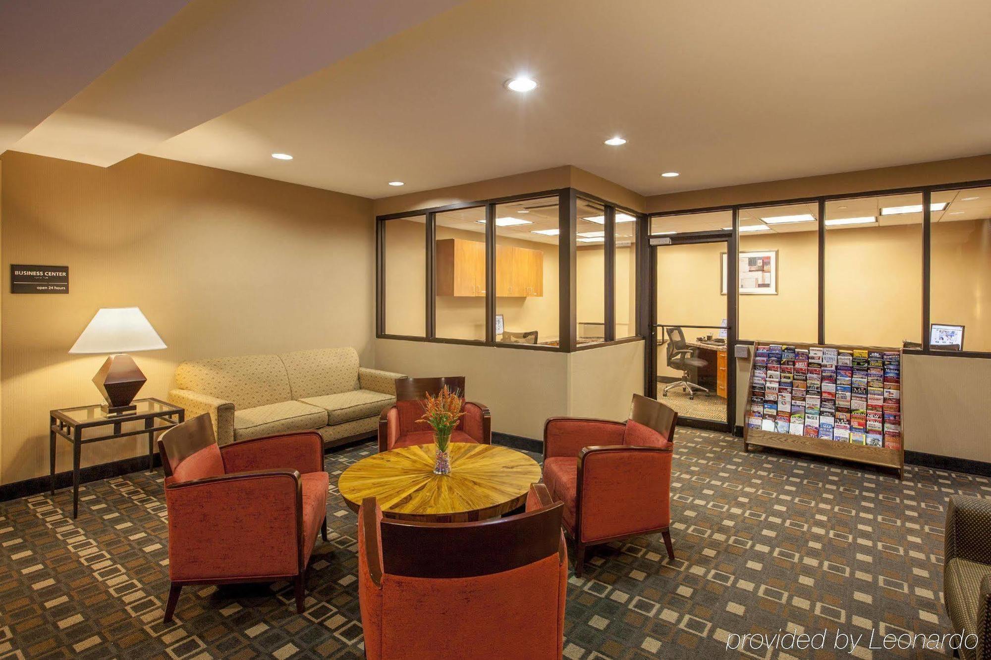 Hampton Inn New York - Laguardia Airport Εξωτερικό φωτογραφία