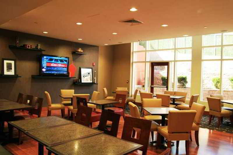 Hampton Inn New York - Laguardia Airport Εξωτερικό φωτογραφία